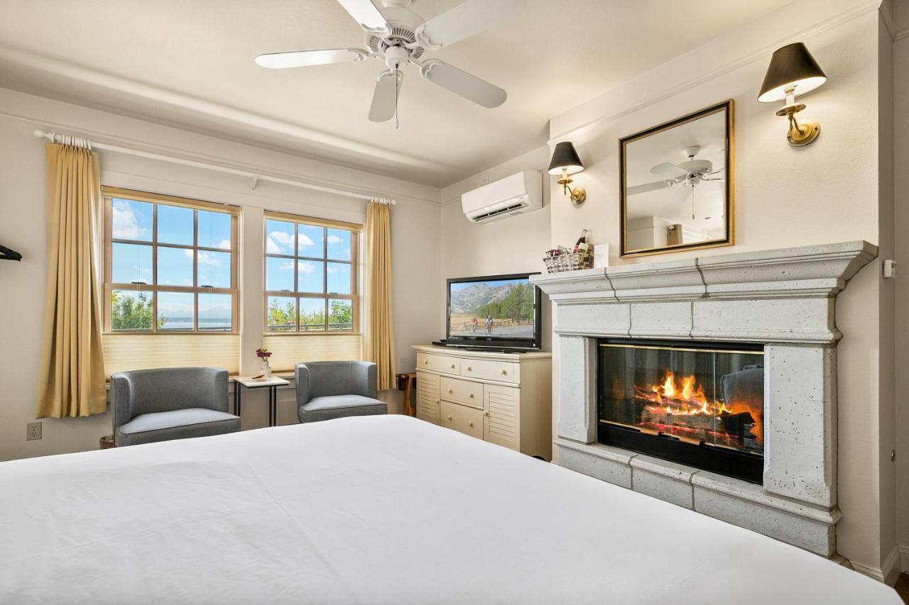 Saratoga Inn ラングリー エクステリア 写真